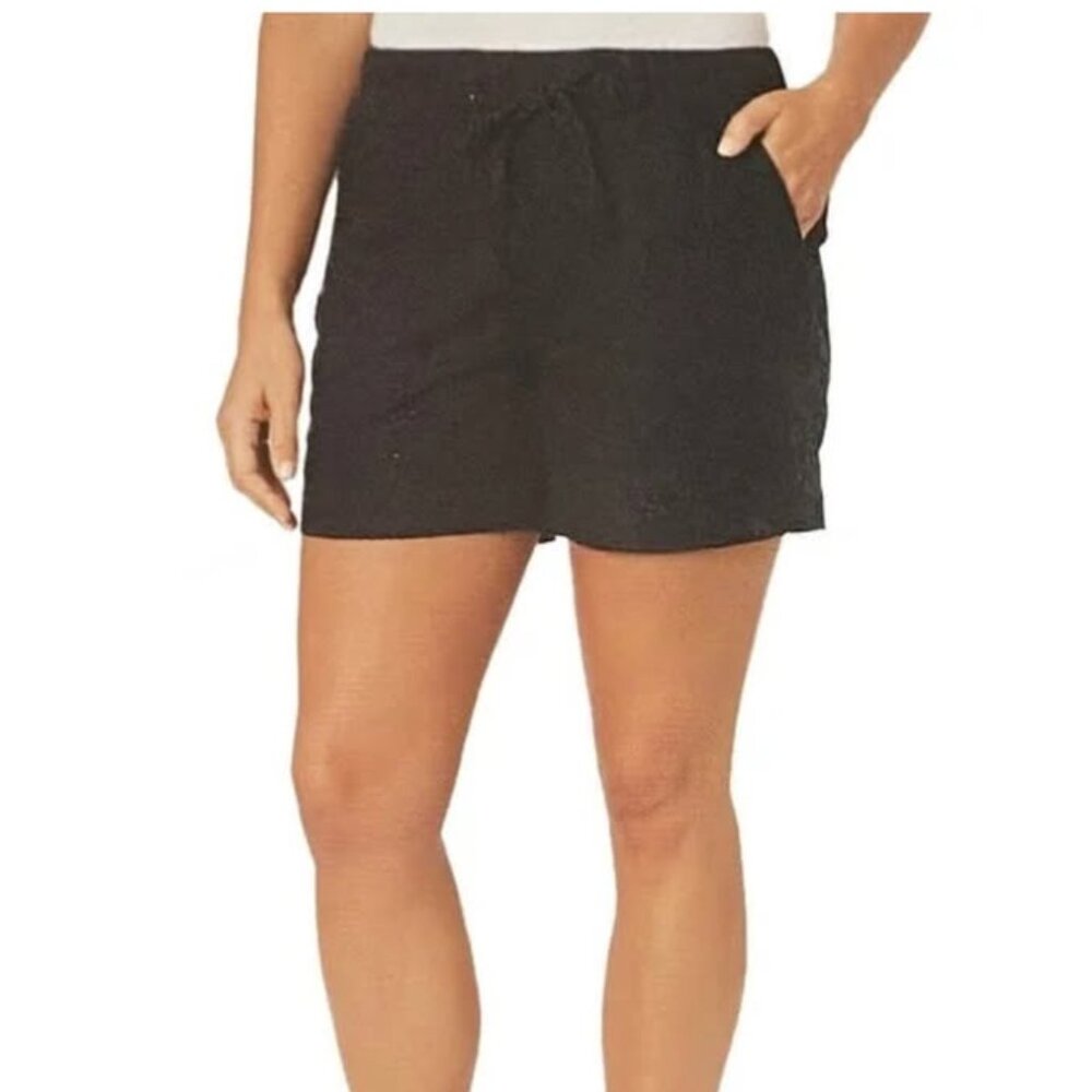 BRIGGS Ladies' Linen Blend Pull-On Shorts in Black